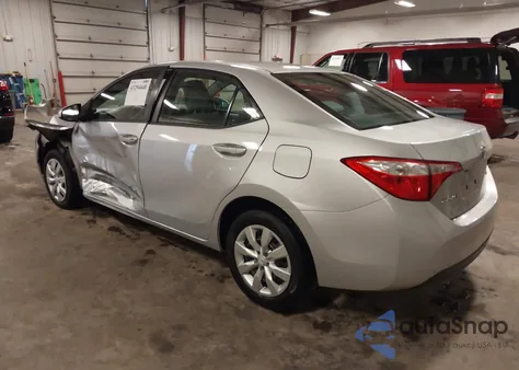 2015 Toyota Corolla Le z USA, uszkodzony, nr VIN 2T1BURHE7FC473555